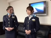 ญี่ปุ่น พนักงานต้อนรับบนเครื่องบิน